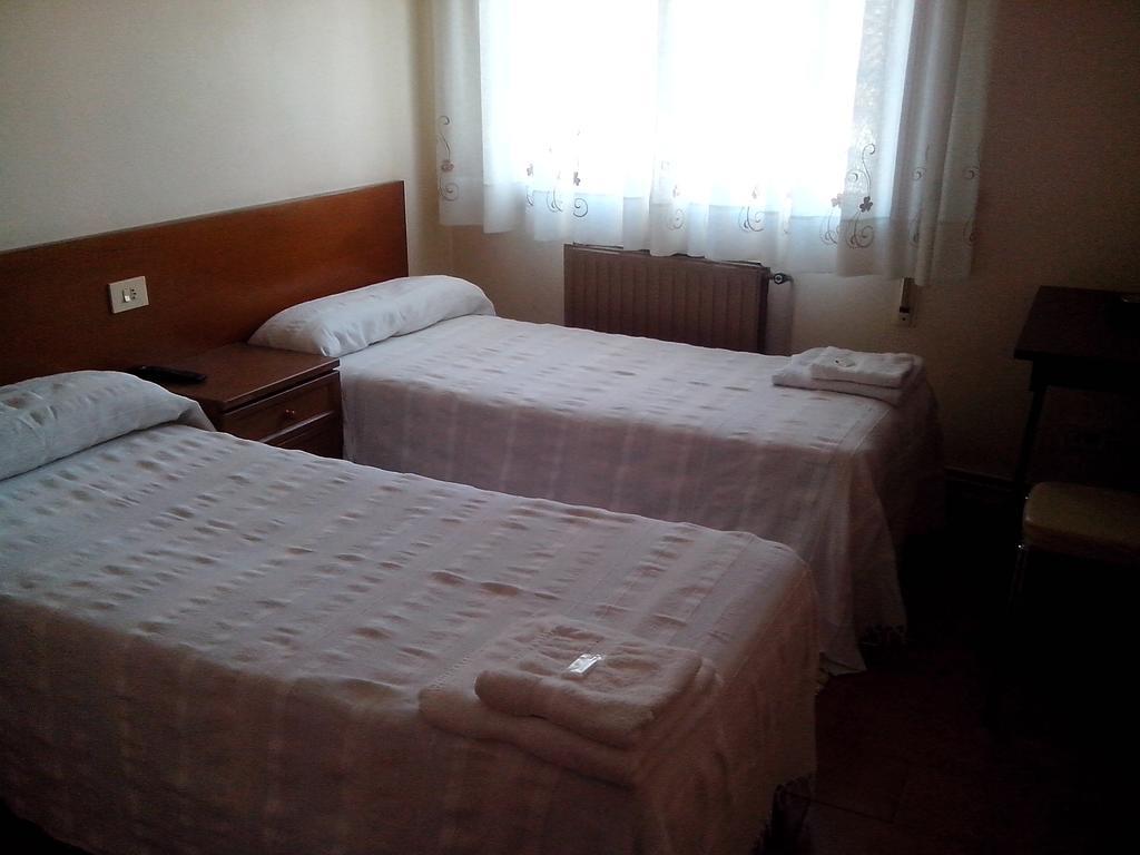 Pension Estrada Santiago de Compostela Værelse billede